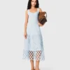 Vestido de ganchillo con forro extraíble Vestido de ganchillo con forro extraíble