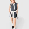 Vestido entallado con efecto de capas