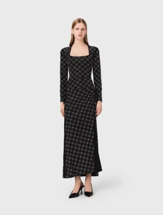 Vestido largo con abalorios y pedrería