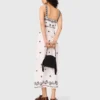 Vestido largo con aberturas bordadas