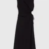 Vestido largo con corte en la cintura