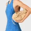 Vestido largo de guipur con espalda descubierta Vestido largo de guipur con espalda descubierta