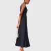Vestido largo de satén plisado