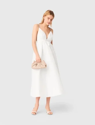 Vestido largo de tafetán con pedrería