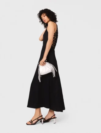 Vestido largo vaporoso con espalda trenzada