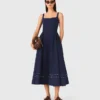 Vestido midi acampanado