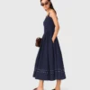 Vestido midi acampanado