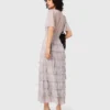 Vestido midi con volantes metalizados Vestido midi con volantes metalizados
