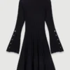 Vestido mini skater de cuello alto