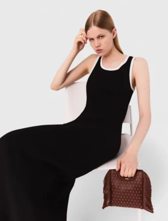 Bolso mini M de piel con tachuelas Bolso mini M de piel con tachuelas