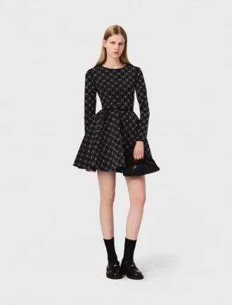 Vestido skater con perlas y pedrería