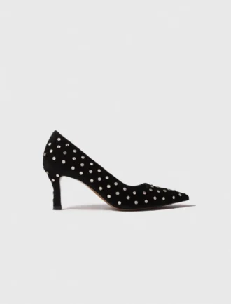 Zapatos de salón con punta afilada y pedrería