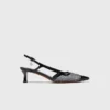 Zapatos de salón de malla con pedrería Zapatos de salón de malla con pedrería