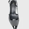 Zapatos de salón de malla con pedrería Zapatos de salón de malla con pedrería